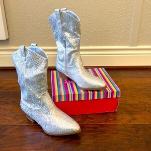 Like new! Rhinestone boots!